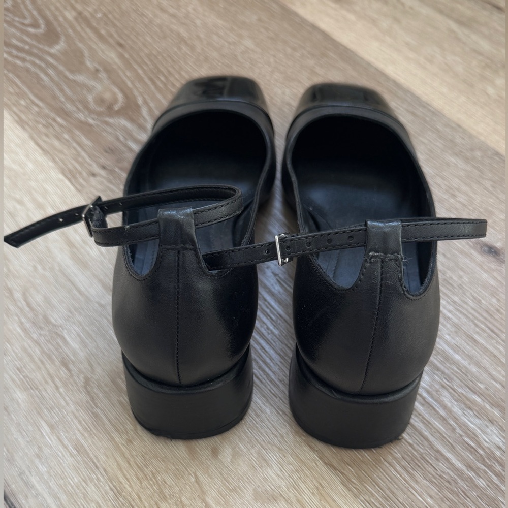Trendy Patent Leather Block Heel Mary Jane Pumps - Picture 4 of 6
